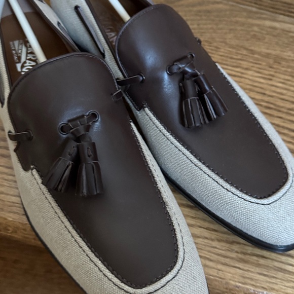 NIB Salvatore Ferragamo Faggio 4 Men's Brown and Linen Loafers - Picture 10 of 10